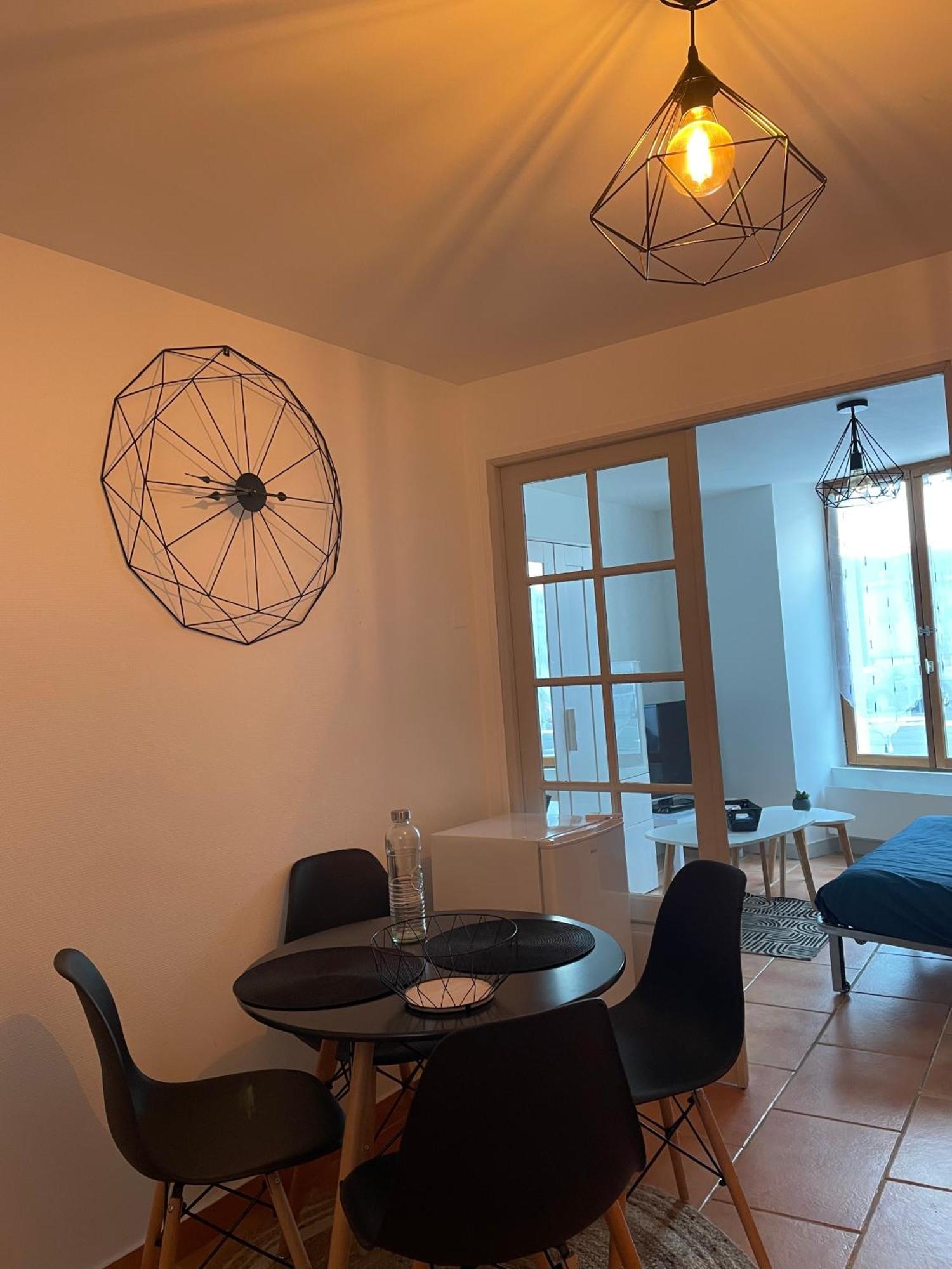 Appartement Coeur De Ville 昂热 外观 照片